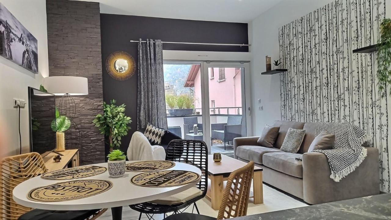 Black&White Home-By So'Serenityhome-Balcon-Parking Клюз Екстериор снимка